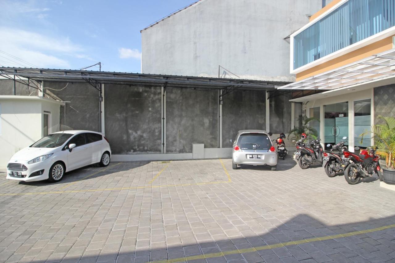 Reddoorz Near Amikom Yogyakarta Salakan Exterior foto